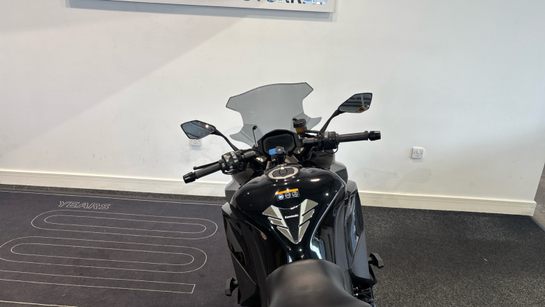 Kawasaki Ninja ZX1002KMFNN (21MY)